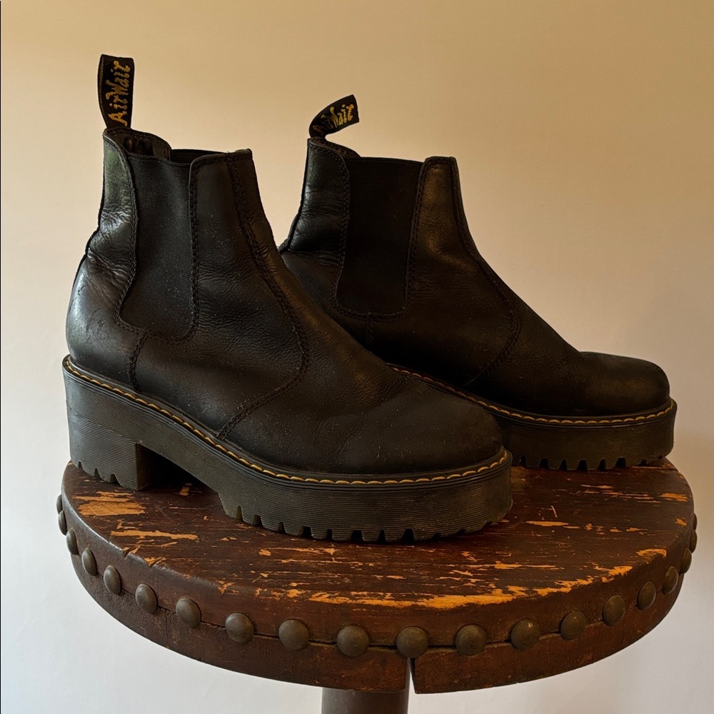 Dr. Martens Black Leather Rommety Platform Chelsea Boots. Wos 9. Nice Condition!